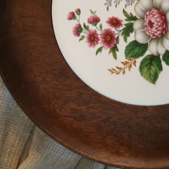 Vintage Woodbury Woodware Tray with Tile Insert - Picture 3 of 4